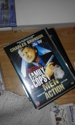 Family cops 1 (charles bronson)