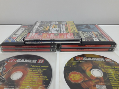 PC Gamer CD useita (2000, 2001, ENG-FIN, 8cd)