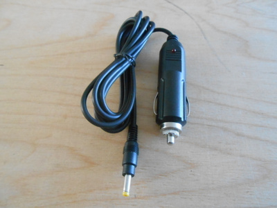 Autolaturi, Input 12V, Output 12V. Uusi