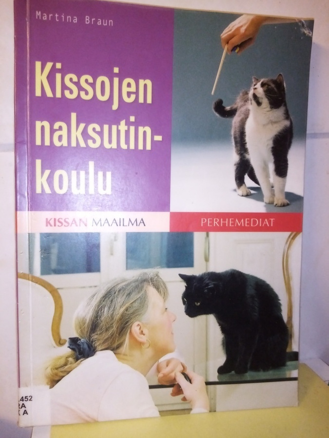 Braun :  Kissojen naksutinkoulu ( SIS POSTIKULU)