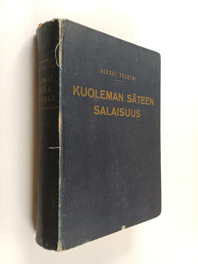 Aleksei Nikolajevits Tolstoi : Kuoleman säteen salaisuus