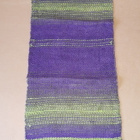 Annikki Karvinen  PELLAVALIINA  lila/vihreä 55x28cm - pikkukuva 1