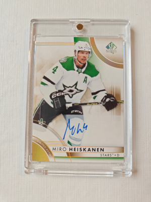 Miro Heiskanen - 23-24 SP Authentic Gold Limited Auto