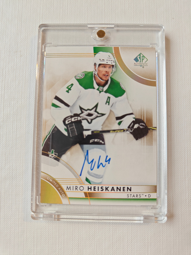Miro Heiskanen - 23-24 SP Authentic Gold Limited Auto