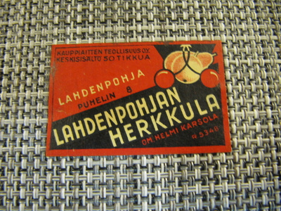 Lahdenpohjan Herkkula Om. Helmi Karsola.
