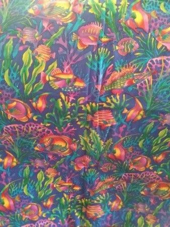 Värikäs tilkkutyökangas 150x110cm