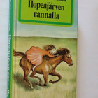 Laura Ingalls Wilder : Hopeajärven rannalla - 5. painos 1990 - pikkukuva 1