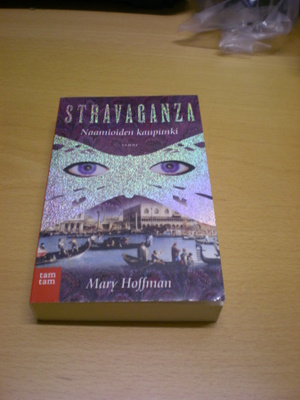 Mary Hoffman: Stravaganza - Naamioden kaupunki
