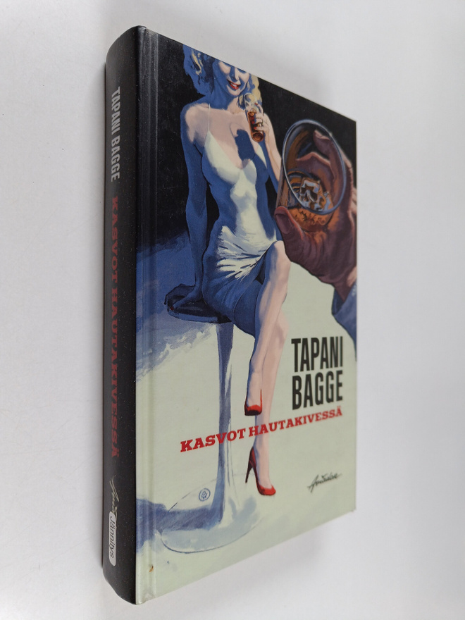 Tapani Bagge : Kasvot hautakivessä