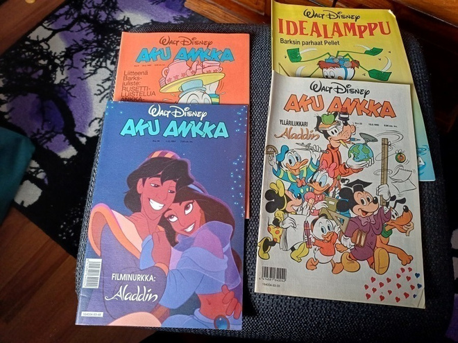 Aku ankka 8,33,48 ja 52b/1993 sis. Liitteet