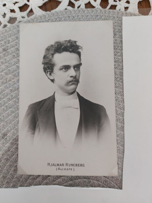 2 Hjalmar Runeberg