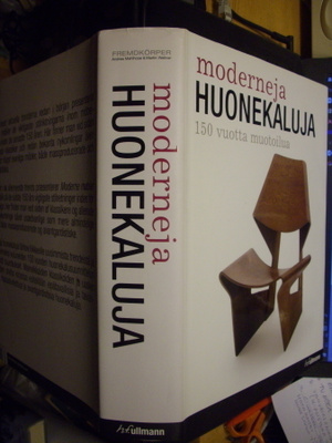 Moderneja huonekaluja 150 vuotta muotoilua (SIS.PK)