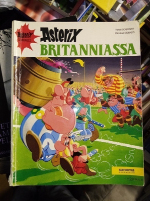 ASTERIX BRITANNIASSA ( SIS POSTIKULU )