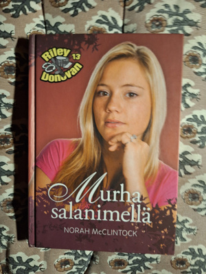 Norah Mc Clitock : Murha salanimellä 1p