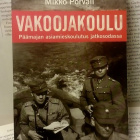 Mikko Porvali - Vakoojakoulu (pokkari) - pikkukuva 1