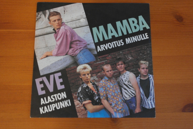 Eve/Mamba:Alaston kaupunki/Arvoitus minulle-7"single.