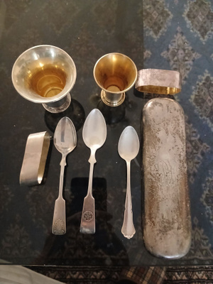 Hopeaa 8 kpl