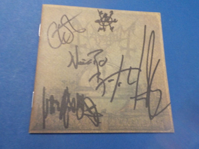 MAYHEM BOOKLET VIIDELLÄ NIMMARILLA