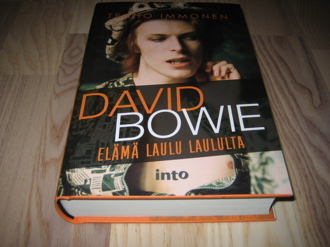 David Bowie - Elämä Laulu Laululta **UUSI**