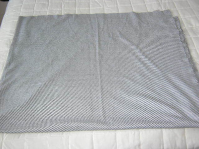 Neulos pit.125 cm, lev. 150 cm.