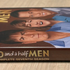 Miehen puolikkaat (Two and a half men): Kausi 7 (3DVD) - pikkukuva 3