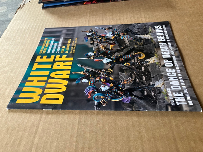 WHITE DWARF WEEKLY MAGAZINE 53/2015 HIENO