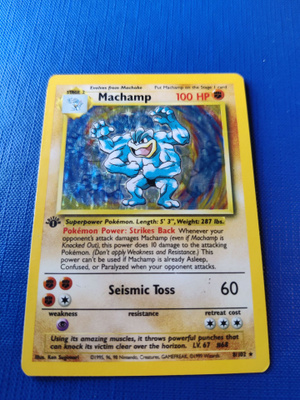 Machamp 8/102