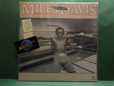 MILES DAVIS - TUNE UP M-/M- U.S -77 PRESS 2LP
