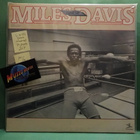 MILES DAVIS - TUNE UP M-/M- U.S -77 PRESS 2LP - pikkukuva 1