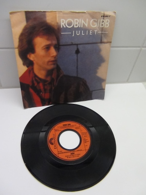 ROBIN GIBB 7´JULIET,  HEARTS  ON  FIRE