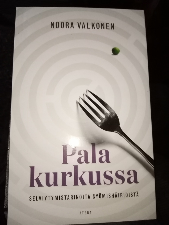 VALKONEN : PALA KURKUSSA ( SIS POSTIKULU )