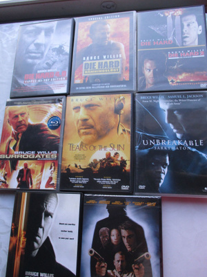 8 KPL DVD 9 KPL BRUCE WILLIS ELOKUVAA