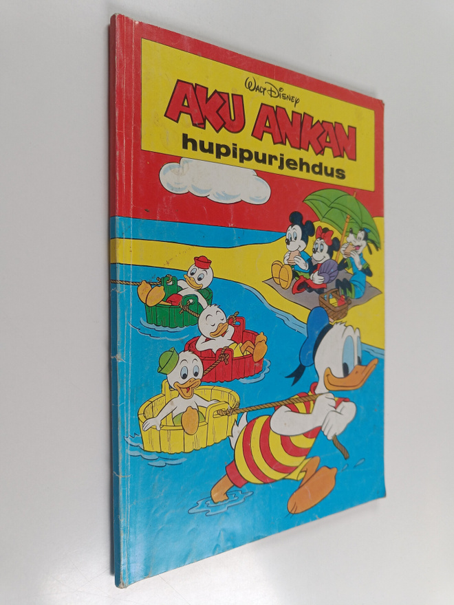 Walt Disney : Aku Ankan hupipurjehdus