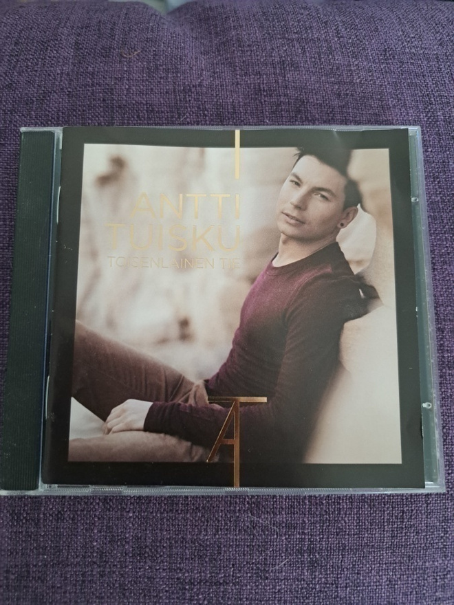 Antti Tuisku Toisenlainen tie cd
