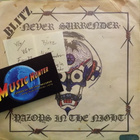 BLITZ - NEVER SURRENDER /  RAZORS IN THE NIGHT - VG/VG+ 7" - pikkukuva 1