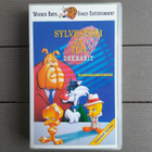 VHS: Sylvesteri Ja Tipi Dekkarit: Kanariamuistio (1995) - pikkukuva 1