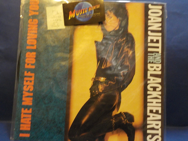 JOAN JETT AND THE BLACKHEARTS - I HATE MYSELF FOR LOVING YOU