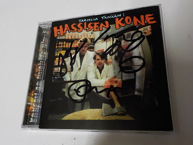 HASSISEN KONE - TARJOLLA TÄNÄÄN CD NELJÄLLÄ NIMMARILLA