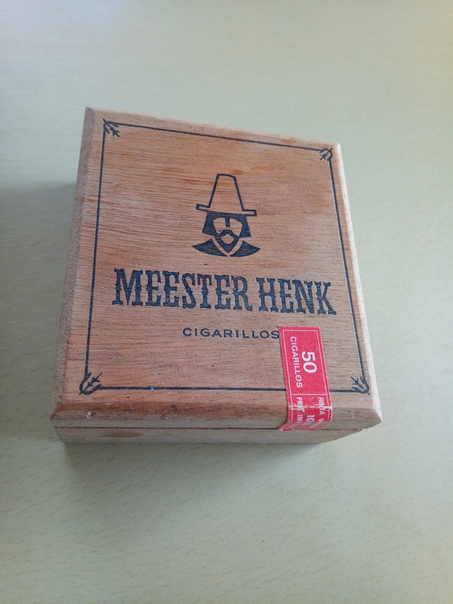 Meester Henk Sikarirasia