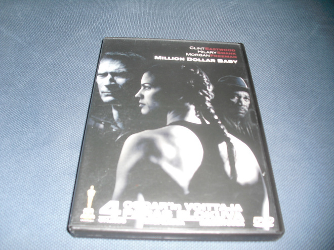 MILLION DOLLAR BABY (Clint Eastwood)***