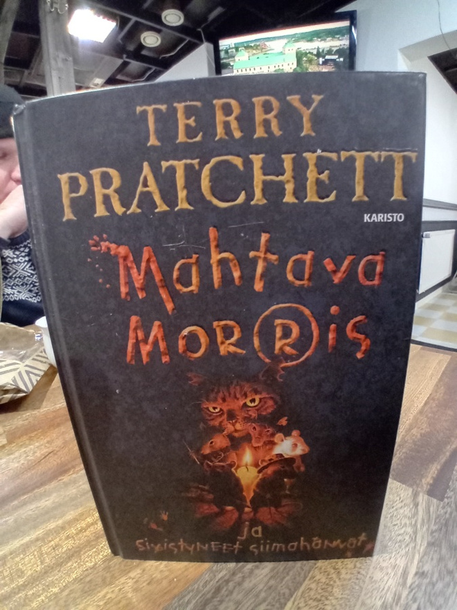 Pratchett : Mahtava Morris ( SIS POSTIKULU)