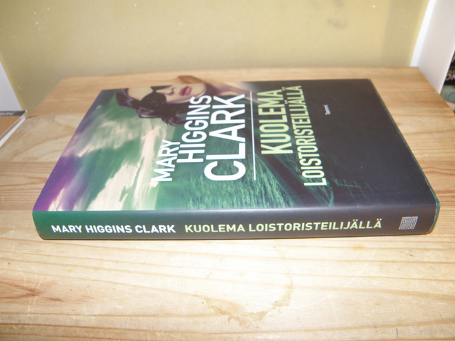 Mary Higgins Clark Kuolema loistoristeilijällä (sidottu)