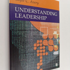 Gayle C. Avery : Understanding leadership : paradigms and... - pikkukuva 1