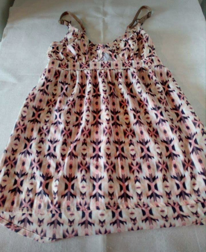 Bershka toppi koko S