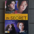 DVD: In Secret (Elizabeth Olsen, Oscar Isaac, Jessica Lange - pikkukuva 1