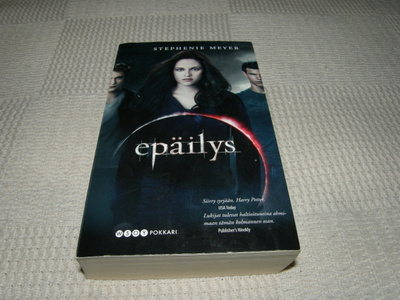 Stephenie Meyer Epäilys -pok