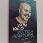 Sebastian Stakset : Vain valo voittaa pimeyden - pikkukuva 1