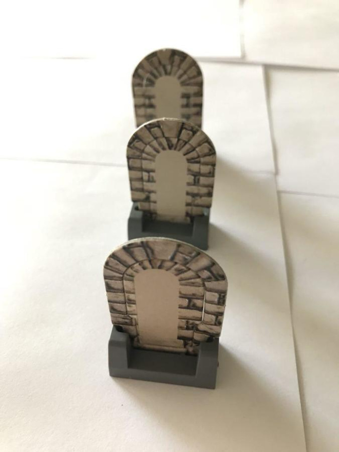 Hero Quest Huonekaluja, ovi