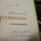 Kolmonen : Tartu pannuun - nuorten keittokirja ( 1 p. 2007 ) - pikkukuva 2