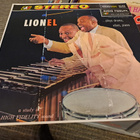 Lionel Hampton: Plays Drums, Vibes, Piano - pikkukuva 1
